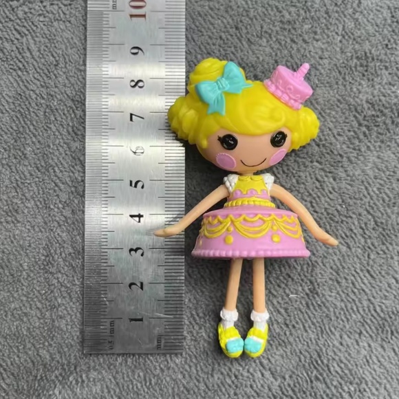 lalaloopsy candle slice o' cake miniature figurine doll collectible toy figure - Picture 2 of 3
